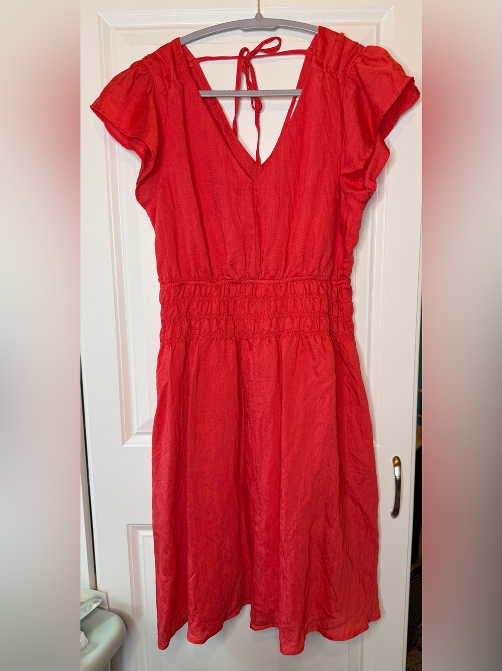 Staccato Smocked Waist Midi Dress Size Medium NWOT Coral red